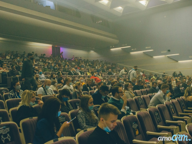 Большая бизнес-конференция CRMDAY состоялась в Новосибирске
