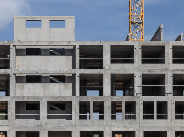 Крупная строительная компания повысит скорость монтажа домов благодаря нацпроекту