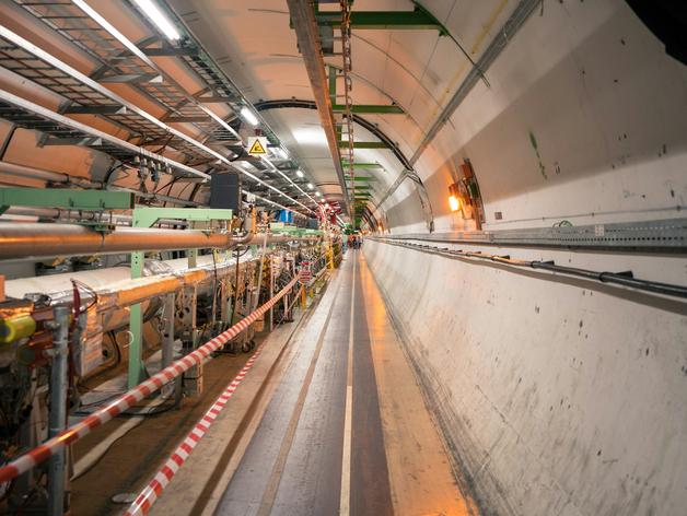 CERN приостановит сотрудничество с новосибирским Институтом ядерной физики