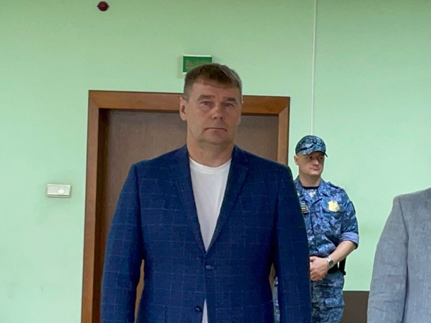 Замминистра транспорта региона получил три года колонии за растрату Замминистра транспорта региона получил три года колонии за растрату
