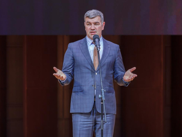 Экс-глава Минпромторга региона Андрей Гончаров оставлен в СИЗО еще на три месяца Экс-глава Минпромторга региона Андрей Гончаров оставлен в СИЗО еще на три месяца