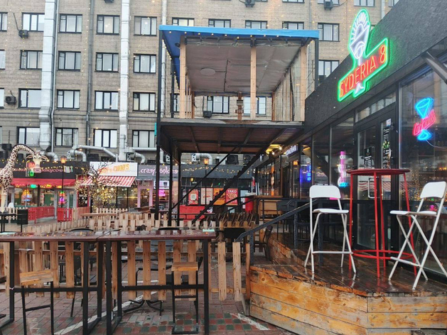 Кафе в Гастродворике обязали соблюдать тишину и ограничить продажу алкоголя