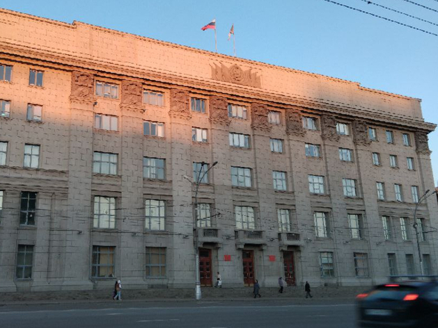 Чиновников мэрии и предпринимателя уличили в махинациях с жильем для сирот Чиновников мэрии и предпринимателя уличили в махинациях с жильем для сирот