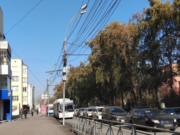 На дорогах трех районов Новосибирска запретили проезд транспорта На дорогах трех районов Новосибирска запретили проезд транспорта