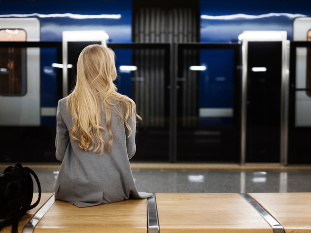 Еще два новых состава для метрополитена прибыло в Новосибирск Еще два новых состава для метрополитена прибыло в Новосибирск