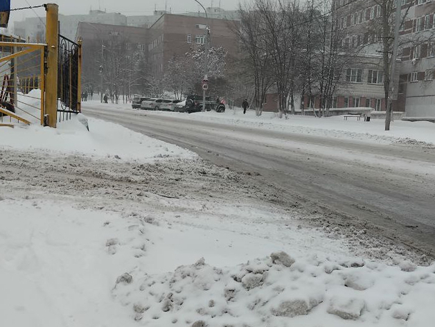 Мэр Новосибирска получил представление из-за плохой очистки улиц от снега