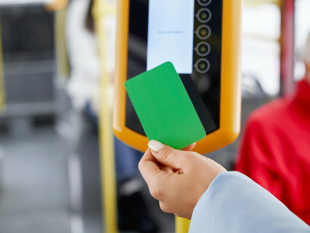 В Новосибирском транспорте внедрят оплату по геопозиции В Новосибирском транспорте внедрят оплату по геопозиции