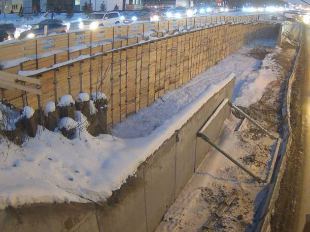 Завершили первый этап ремонта подпорной стены на Ипподромской магистрали