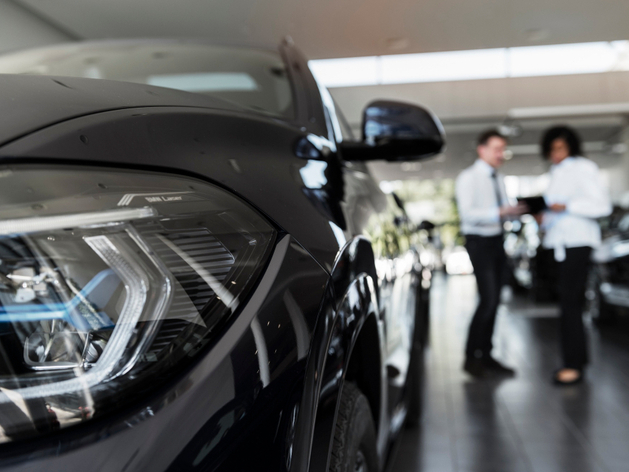 Продажи б/у машин в Новосибирской области снизились на 15%