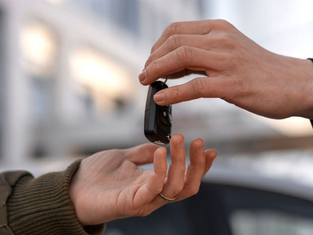 В Новосибирской области серьезно упала выдача автокредитов на фоне роста утильсбора В Новосибирской области серьезно упала выдача автокредитов на фоне роста утильсбора