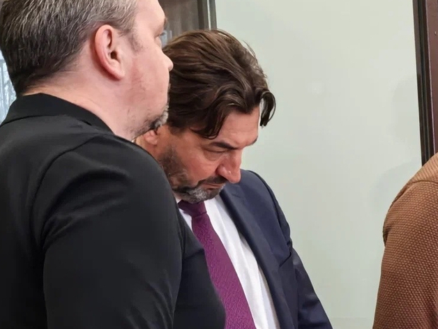 Адвокат главы «Новосибирского КБК»: «Приговор не имеет никакого отношения к правосудию» Адвокат главы «Новосибирского КБК»: «Приговор не имеет никакого отношения к правосудию»