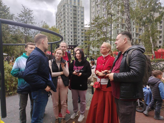 Брусника вложила 70 млн руб. в сквер имени Эдуарда Артемьева в Новосибирске Брусника вложила 70 млн руб. в сквер имени Эдуарда Артемьева в Новосибирске